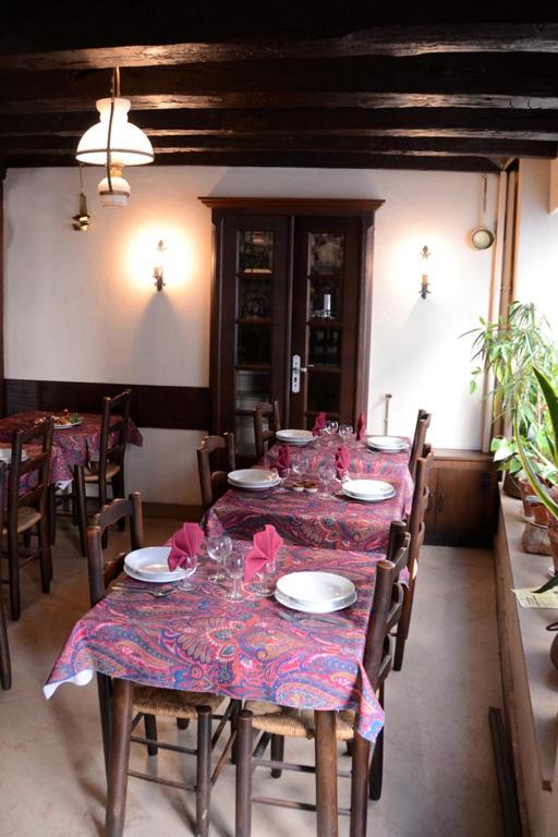 Auberge De La Poste ヴィルフランシュ・ド・ルエルグ エクステリア 写真